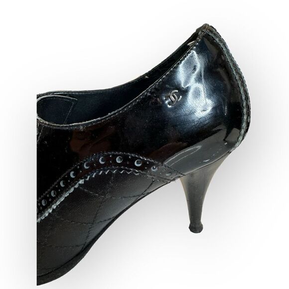 Chanel Patent Leather Lasercut Booties 37.5 - Picture 9 of 14
